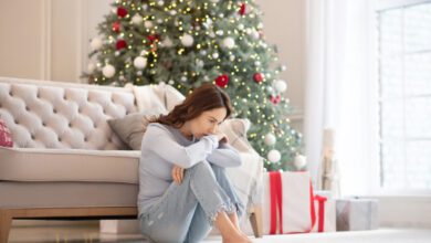 74 Therapist Approved Tips for Coping With Grief During the Holidays