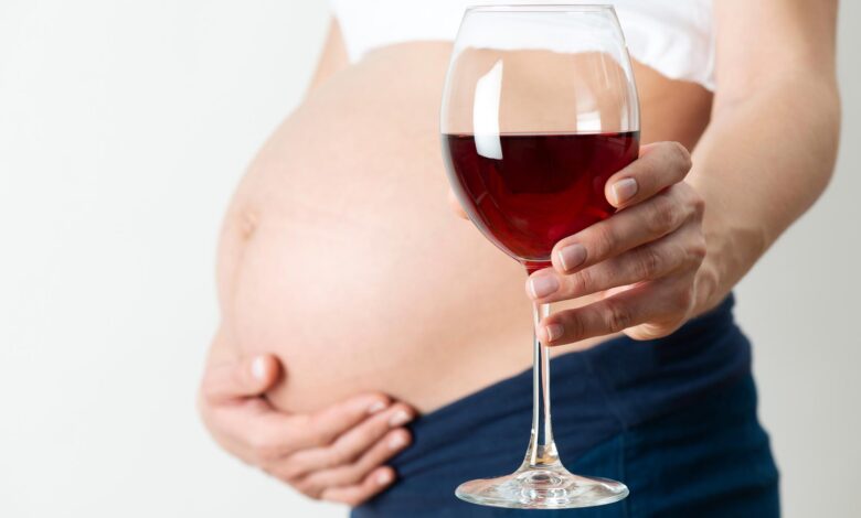 Drinking Even Low Amounts of Alcohol During Pregnancy Changes Babys